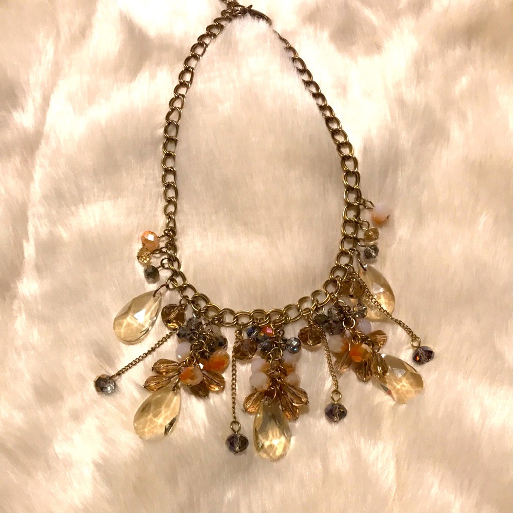 Coral, taupe colored crystals tasseled boutique necklace✨